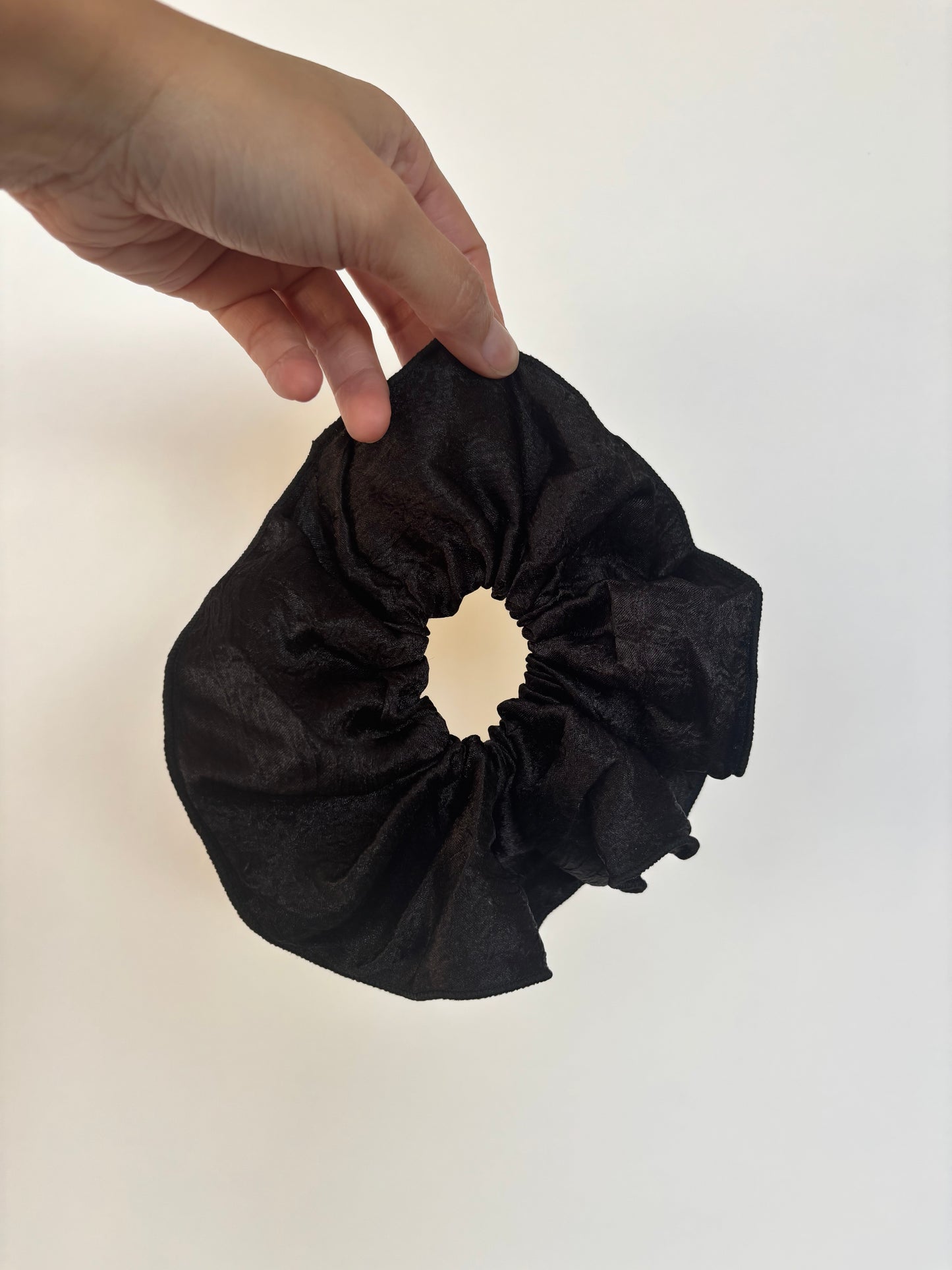 Scrunchie Satín Texturizado