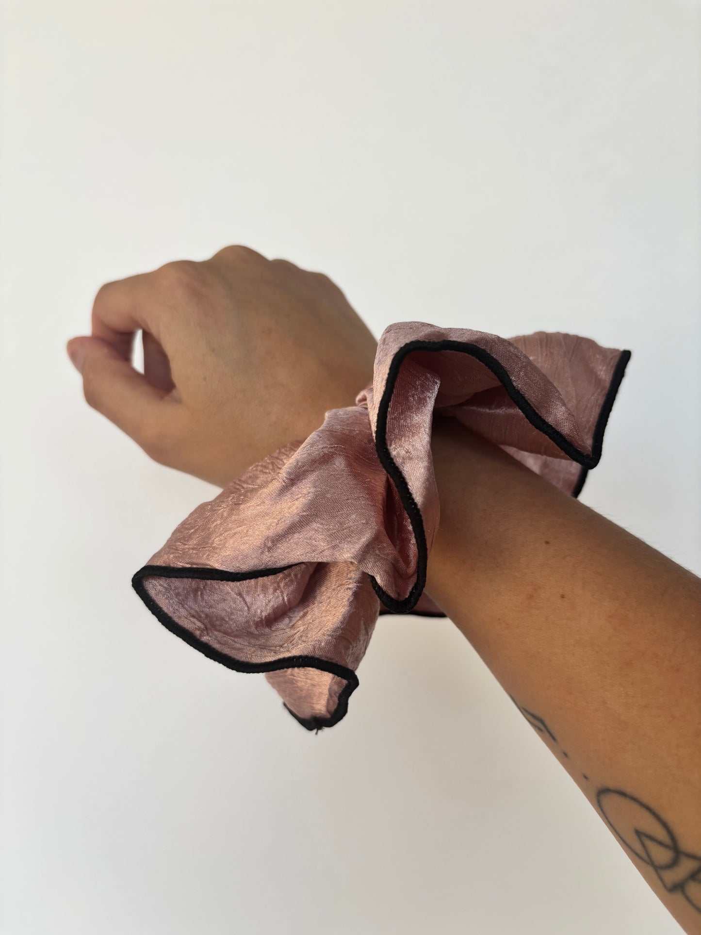 Scrunchie Satín Texturizado